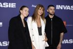Amsterdam 8 april 2024
Premiere Invasie in Pathe Arena met oa Tarikh Jansen Ortal Vriend Raymond Thiry Gijs Scholten v Aschat Jasha Rudge Gijs Blom Fedja v Huet . Bobby Boermans is de regisseur. Isa Hoes kwam met haar kinderen Vlinder Kamerling en Merlijn Kamerling