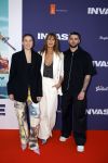 Amsterdam 8 april 2024
Premiere Invasie in Pathe Arena met oa Tarikh Jansen Ortal Vriend Raymond Thiry Gijs Scholten v Aschat Jasha Rudge Gijs Blom Fedja v Huet . Bobby Boermans is de regisseur. Isa Hoes kwam met haar kinderen Vlinder Kamerling en Merlijn Kamerling