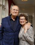 Amsterdam 23 april 2024
Boekpresntatie Andre v Duin in het Apollo first hotel. Joop v d Ende kwam met zijn vrouw Janine v d Ende