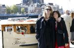 Amsterdam 21 april 2024
Jordy Huisman van Kris Kross Amsterdam viert zijn 40e verjaardag met een boottocht door de grachten van Amsterdam. Jordy Huisman met zijn vriendin Kathie Lam