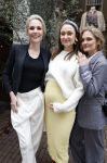 Amsterdam 16 april 2024
Boekpresentatie Kimberley Klaver. Haar 2e boek heet Zuid moeders hebben geen geheimen. Kimberley Klaver  Stephanie Klaver  en hun zwanger zus Melody Klaver