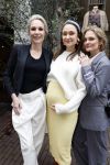 Amsterdam 16 april 2024
Boekpresentatie Kimberley Klaver. Haar 2e boek heet Zuid moeders hebben geen geheimen. Kimberley Klaver  Stephanie Klaver  en hun zwanger zus Melody Klaver