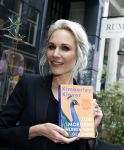 Amsterdam 16 april 2024
Boekpresentatie Kimberley Klaver. Haar 2e boek heet Zuid moeders hebben geen geheimen.