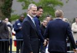 Amsterdam 17 april 2024
Staatsbezoek Nederland - Spanje met Koning Willem Alexander Koningin Maxima Koning Filipe en Koningin Letizia van Spanje aan Nederland . Koning Willem Alexander en Koning Felipe bezoeken Cruyff court in betondorp . oa aanwezig Jordy Cruijff Susila Cruijff Frank Rijkaard en Guus Hiddink.