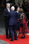 Amsterdam 18 april 2024
Contraprestatie
Koning Felipe en Koningin Letizia bieden het Koninklijk Paar een receptie aan in Museum STRAAT in Amsterdam. Hierbij is ook de Prinses van Oranje aanwezig. Tijdens de receptie openen de Koninklijke Paren een expositie van tien Spaanse en Nederlandse muurschilders. De tentoonstelling is tot en met 2 juni te bezoeken. Na de receptie neemt het Koninklijk Paar afscheid van de Spaanse Koning en Koningin. Aanwezig Koning Felipe Koningin Letizia Koning Willem Alexnader Koningin Maxima Prinses Amalia Prinses Margriet en Mr Pieter v Vollenhoven.