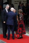 Amsterdam 18 april 2024
Contraprestatie
Koning Felipe en Koningin Letizia bieden het Koninklijk Paar een receptie aan in Museum STRAAT in Amsterdam. Hierbij is ook de Prinses van Oranje aanwezig. Tijdens de receptie openen de Koninklijke Paren een expositie van tien Spaanse en Nederlandse muurschilders. De tentoonstelling is tot en met 2 juni te bezoeken. Na de receptie neemt het Koninklijk Paar afscheid van de Spaanse Koning en Koningin. Aanwezig Koning Felipe Koningin Letizia Koning Willem Alexnader Koningin Maxima Prinses Amalia Prinses Margriet en Mr Pieter v Vollenhoven.