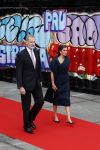 Amsterdam 18 april 2024
Contraprestatie
Koning Felipe en Koningin Letizia bieden het Koninklijk Paar een receptie aan in Museum STRAAT in Amsterdam. Hierbij is ook de Prinses van Oranje aanwezig. Tijdens de receptie openen de Koninklijke Paren een expositie van tien Spaanse en Nederlandse muurschilders. De tentoonstelling is tot en met 2 juni te bezoeken. Na de receptie neemt het Koninklijk Paar afscheid van de Spaanse Koning en Koningin. Aanwezig Koning Felipe Koningin Letizia Koning Willem Alexnader Koningin Maxima Prinses Amalia Prinses Margriet en Mr Pieter v Vollenhoven.