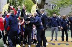 Amsterdam 17 april 2024
Staatsbezoek Nederland - Spanje met Koning Willem Alexander Koningin Maxima Koning Filipe en Koningin Letizia van Spanje aan Nederland . Koning Willem Alexander en Koning Felipe bezoeken Cruyff court in betondorp . oa aanwezig Jordy Cruijff Susila Cruijff Frank Rijkaard en Guus Hiddink.