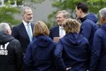 Amsterdam 17 april 2024
Staatsbezoek Nederland - Spanje met Koning Willem Alexander Koningin Maxima Koning Filipe en Koningin Letizia van Spanje aan Nederland . Koning Willem Alexander en Koning Felipe bezoeken Cruyff court in betondorp . oa aanwezig Jordy Cruijff Susila Cruijff Frank Rijkaard en Guus Hiddink.