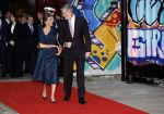 Amsterdam 18 april 2024
Contraprestatie
Koning Felipe en Koningin Letizia bieden het Koninklijk Paar een receptie aan in Museum STRAAT in Amsterdam. Hierbij is ook de Prinses van Oranje aanwezig. Tijdens de receptie openen de Koninklijke Paren een expositie van tien Spaanse en Nederlandse muurschilders. De tentoonstelling is tot en met 2 juni te bezoeken. Na de receptie neemt het Koninklijk Paar afscheid van de Spaanse Koning en Koningin. Aanwezig Koning Felipe Koningin Letizia Koning Willem Alexnader Koningin Maxima Prinses Amalia Prinses Margriet en Mr Pieter v Vollenhoven.