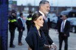 Amsterdam 18 april 2024
Contraprestatie
Koning Felipe en Koningin Letizia bieden het Koninklijk Paar een receptie aan in Museum STRAAT in Amsterdam. Hierbij is ook de Prinses van Oranje aanwezig. Tijdens de receptie openen de Koninklijke Paren een expositie van tien Spaanse en Nederlandse muurschilders. De tentoonstelling is tot en met 2 juni te bezoeken. Na de receptie neemt het Koninklijk Paar afscheid van de Spaanse Koning en Koningin. Aanwezig Koning Felipe Koningin Letizia Koning Willem Alexnader Koningin Maxima Prinses Amalia Prinses Margriet en Mr Pieter v Vollenhoven.