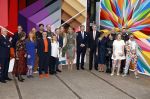 Amsterdam 18 april 2024
Contraprestatie
Koning Felipe en Koningin Letizia bieden het Koninklijk Paar een receptie aan in Museum STRAAT in Amsterdam. Hierbij is ook de Prinses van Oranje aanwezig. Tijdens de receptie openen de Koninklijke Paren een expositie van tien Spaanse en Nederlandse muurschilders. De tentoonstelling is tot en met 2 juni te bezoeken. Na de receptie neemt het Koninklijk Paar afscheid van de Spaanse Koning en Koningin. Aanwezig Koning Felipe Koningin Letizia Koning Willem Alexnader Koningin Maxima Prinses Amalia Prinses Margriet en Mr Pieter v Vollenhoven.