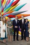 Amsterdam 18 april 2024
Contraprestatie
Koning Felipe en Koningin Letizia bieden het Koninklijk Paar een receptie aan in Museum STRAAT in Amsterdam. Hierbij is ook de Prinses van Oranje aanwezig. Tijdens de receptie openen de Koninklijke Paren een expositie van tien Spaanse en Nederlandse muurschilders. De tentoonstelling is tot en met 2 juni te bezoeken. Na de receptie neemt het Koninklijk Paar afscheid van de Spaanse Koning en Koningin. Aanwezig Koning Felipe Koningin Letizia Koning Willem Alexnader Koningin Maxima Prinses Amalia Prinses Margriet en Mr Pieter v Vollenhoven.