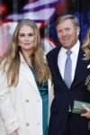 Amsterdam 18 april 2024
Contraprestatie
Koning Felipe en Koningin Letizia bieden het Koninklijk Paar een receptie aan in Museum STRAAT in Amsterdam. Hierbij is ook de Prinses van Oranje aanwezig. Tijdens de receptie openen de Koninklijke Paren een expositie van tien Spaanse en Nederlandse muurschilders. De tentoonstelling is tot en met 2 juni te bezoeken. Na de receptie neemt het Koninklijk Paar afscheid van de Spaanse Koning en Koningin. Aanwezig Koning Felipe Koningin Letizia Koning Willem Alexnader Koningin Maxima Prinses Amalia Prinses Margriet en Mr Pieter v Vollenhoven.