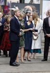 Amsterdam 18 april 2024
Contraprestatie
Koning Felipe en Koningin Letizia bieden het Koninklijk Paar een receptie aan in Museum STRAAT in Amsterdam. Hierbij is ook de Prinses van Oranje aanwezig. Tijdens de receptie openen de Koninklijke Paren een expositie van tien Spaanse en Nederlandse muurschilders. De tentoonstelling is tot en met 2 juni te bezoeken. Na de receptie neemt het Koninklijk Paar afscheid van de Spaanse Koning en Koningin. Aanwezig Koning Felipe Koningin Letizia Koning Willem Alexnader Koningin Maxima Prinses Amalia Prinses Margriet en Mr Pieter v Vollenhoven.