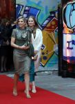 Amsterdam 18 april 2024
Contraprestatie
Koning Felipe en Koningin Letizia bieden het Koninklijk Paar een receptie aan in Museum STRAAT in Amsterdam. Hierbij is ook de Prinses van Oranje aanwezig. Tijdens de receptie openen de Koninklijke Paren een expositie van tien Spaanse en Nederlandse muurschilders. De tentoonstelling is tot en met 2 juni te bezoeken. Na de receptie neemt het Koninklijk Paar afscheid van de Spaanse Koning en Koningin. Aanwezig Koning Felipe Koningin Letizia Koning Willem Alexnader Koningin Maxima Prinses Amalia Prinses Margriet en Mr Pieter v Vollenhoven.