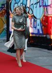 Amsterdam 18 april 2024
Contraprestatie
Koning Felipe en Koningin Letizia bieden het Koninklijk Paar een receptie aan in Museum STRAAT in Amsterdam. Hierbij is ook de Prinses van Oranje aanwezig. Tijdens de receptie openen de Koninklijke Paren een expositie van tien Spaanse en Nederlandse muurschilders. De tentoonstelling is tot en met 2 juni te bezoeken. Na de receptie neemt het Koninklijk Paar afscheid van de Spaanse Koning en Koningin. Aanwezig Koning Felipe Koningin Letizia Koning Willem Alexnader Koningin Maxima Prinses Amalia Prinses Margriet en Mr Pieter v Vollenhoven.