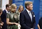 Amsterdam 18 april 2024
Contraprestatie
Koning Felipe en Koningin Letizia bieden het Koninklijk Paar een receptie aan in Museum STRAAT in Amsterdam. Hierbij is ook de Prinses van Oranje aanwezig. Tijdens de receptie openen de Koninklijke Paren een expositie van tien Spaanse en Nederlandse muurschilders. De tentoonstelling is tot en met 2 juni te bezoeken. Na de receptie neemt het Koninklijk Paar afscheid van de Spaanse Koning en Koningin. Aanwezig Koning Felipe Koningin Letizia Koning Willem Alexnader Koningin Maxima Prinses Amalia Prinses Margriet en Mr Pieter v Vollenhoven.