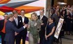 Amsterdam 18 april 2024
Contraprestatie
Koning Felipe en Koningin Letizia bieden het Koninklijk Paar een receptie aan in Museum STRAAT in Amsterdam. Hierbij is ook de Prinses van Oranje aanwezig. Tijdens de receptie openen de Koninklijke Paren een expositie van tien Spaanse en Nederlandse muurschilders. De tentoonstelling is tot en met 2 juni te bezoeken. Na de receptie neemt het Koninklijk Paar afscheid van de Spaanse Koning en Koningin. Aanwezig Koning Felipe Koningin Letizia Koning Willem Alexnader Koningin Maxima Prinses Amalia Prinses Margriet en Mr Pieter v Vollenhoven.