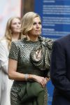 Amsterdam 18 april 2024
Contraprestatie
Koning Felipe en Koningin Letizia bieden het Koninklijk Paar een receptie aan in Museum STRAAT in Amsterdam. Hierbij is ook de Prinses van Oranje aanwezig. Tijdens de receptie openen de Koninklijke Paren een expositie van tien Spaanse en Nederlandse muurschilders. De tentoonstelling is tot en met 2 juni te bezoeken. Na de receptie neemt het Koninklijk Paar afscheid van de Spaanse Koning en Koningin. Aanwezig Koning Felipe Koningin Letizia Koning Willem Alexnader Koningin Maxima Prinses Amalia Prinses Margriet en Mr Pieter v Vollenhoven.