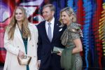 Amsterdam 18 april 2024
Contraprestatie
Koning Felipe en Koningin Letizia bieden het Koninklijk Paar een receptie aan in Museum STRAAT in Amsterdam. Hierbij is ook de Prinses van Oranje aanwezig. Tijdens de receptie openen de Koninklijke Paren een expositie van tien Spaanse en Nederlandse muurschilders. De tentoonstelling is tot en met 2 juni te bezoeken. Na de receptie neemt het Koninklijk Paar afscheid van de Spaanse Koning en Koningin. Aanwezig Koning Felipe Koningin Letizia Koning Willem Alexnader Koningin Maxima Prinses Amalia Prinses Margriet en Mr Pieter v Vollenhoven.