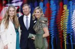Amsterdam 18 april 2024
Contraprestatie
Koning Felipe en Koningin Letizia bieden het Koninklijk Paar een receptie aan in Museum STRAAT in Amsterdam. Hierbij is ook de Prinses van Oranje aanwezig. Tijdens de receptie openen de Koninklijke Paren een expositie van tien Spaanse en Nederlandse muurschilders. De tentoonstelling is tot en met 2 juni te bezoeken. Na de receptie neemt het Koninklijk Paar afscheid van de Spaanse Koning en Koningin. Aanwezig Koning Felipe Koningin Letizia Koning Willem Alexnader Koningin Maxima Prinses Amalia Prinses Margriet en Mr Pieter v Vollenhoven.