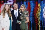 Amsterdam 18 april 2024
Contraprestatie
Koning Felipe en Koningin Letizia bieden het Koninklijk Paar een receptie aan in Museum STRAAT in Amsterdam. Hierbij is ook de Prinses van Oranje aanwezig. Tijdens de receptie openen de Koninklijke Paren een expositie van tien Spaanse en Nederlandse muurschilders. De tentoonstelling is tot en met 2 juni te bezoeken. Na de receptie neemt het Koninklijk Paar afscheid van de Spaanse Koning en Koningin. Aanwezig Koning Felipe Koningin Letizia Koning Willem Alexnader Koningin Maxima Prinses Amalia Prinses Margriet en Mr Pieter v Vollenhoven.