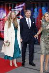 Amsterdam 18 april 2024
Contraprestatie
Koning Felipe en Koningin Letizia bieden het Koninklijk Paar een receptie aan in Museum STRAAT in Amsterdam. Hierbij is ook de Prinses van Oranje aanwezig. Tijdens de receptie openen de Koninklijke Paren een expositie van tien Spaanse en Nederlandse muurschilders. De tentoonstelling is tot en met 2 juni te bezoeken. Na de receptie neemt het Koninklijk Paar afscheid van de Spaanse Koning en Koningin. Aanwezig Koning Felipe Koningin Letizia Koning Willem Alexnader Koningin Maxima Prinses Amalia Prinses Margriet en Mr Pieter v Vollenhoven.