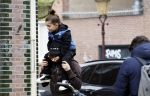 Amsterdam 11 april 2024
Lil Kleine (Jorik Scholten) met zijn zoontje Lio op straat in Amsterdam Zuid.