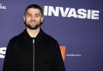 Amsterdam 8 april 2024
Premiere Invasie in Pathe Arena met oa Tarikh Jansen Ortal Vriend Raymond Thiry Gijs Scholten v Aschat Jasha Rudge Gijs Blom Fedja v Huet . Bobby Boermans is de regisseur. Isa Hoes kwam met haar kinderen Vlinder Kamerling en Merlijn Kamerling