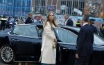 Amsterdam 18 april 2024
Contraprestatie
Koning Felipe en Koningin Letizia bieden het Koninklijk Paar een receptie aan in Museum STRAAT in Amsterdam. Hierbij is ook de Prinses van Oranje aanwezig. Tijdens de receptie openen de Koninklijke Paren een expositie van tien Spaanse en Nederlandse muurschilders. De tentoonstelling is tot en met 2 juni te bezoeken. Na de receptie neemt het Koninklijk Paar afscheid van de Spaanse Koning en Koningin. Aanwezig Koning Felipe Koningin Letizia Koning Willem Alexnader Koningin Maxima Prinses Amalia Prinses Margriet en Mr Pieter v Vollenhoven.
