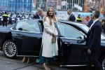 Amsterdam 18 april 2024
Contraprestatie
Koning Felipe en Koningin Letizia bieden het Koninklijk Paar een receptie aan in Museum STRAAT in Amsterdam. Hierbij is ook de Prinses van Oranje aanwezig. Tijdens de receptie openen de Koninklijke Paren een expositie van tien Spaanse en Nederlandse muurschilders. De tentoonstelling is tot en met 2 juni te bezoeken. Na de receptie neemt het Koninklijk Paar afscheid van de Spaanse Koning en Koningin. Aanwezig Koning Felipe Koningin Letizia Koning Willem Alexnader Koningin Maxima Prinses Amalia Prinses Margriet en Mr Pieter v Vollenhoven.