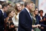 Amsterdam 18 april 2024
Contraprestatie
Koning Felipe en Koningin Letizia bieden het Koninklijk Paar een receptie aan in Museum STRAAT in Amsterdam. Hierbij is ook de Prinses van Oranje aanwezig. Tijdens de receptie openen de Koninklijke Paren een expositie van tien Spaanse en Nederlandse muurschilders. De tentoonstelling is tot en met 2 juni te bezoeken. Na de receptie neemt het Koninklijk Paar afscheid van de Spaanse Koning en Koningin. Aanwezig Koning Felipe Koningin Letizia Koning Willem Alexnader Koningin Maxima Prinses Amalia Prinses Margriet en Mr Pieter v Vollenhoven.