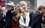 Amsterdam 18 april 2024
Contraprestatie
Koning Felipe en Koningin Letizia bieden het Koninklijk Paar een receptie aan in Museum STRAAT in Amsterdam. Hierbij is ook de Prinses van Oranje aanwezig. Tijdens de receptie openen de Koninklijke Paren een expositie van tien Spaanse en Nederlandse muurschilders. De tentoonstelling is tot en met 2 juni te bezoeken. Na de receptie neemt het Koninklijk Paar afscheid van de Spaanse Koning en Koningin. Aanwezig Koning Felipe Koningin Letizia Koning Willem Alexnader Koningin Maxima Prinses Amalia Prinses Margriet en Mr Pieter v Vollenhoven.