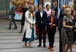 Amsterdam 18 april 2024
Contraprestatie
Koning Felipe en Koningin Letizia bieden het Koninklijk Paar een receptie aan in Museum STRAAT in Amsterdam. Hierbij is ook de Prinses van Oranje aanwezig. Tijdens de receptie openen de Koninklijke Paren een expositie van tien Spaanse en Nederlandse muurschilders. De tentoonstelling is tot en met 2 juni te bezoeken. Na de receptie neemt het Koninklijk Paar afscheid van de Spaanse Koning en Koningin. Aanwezig Koning Felipe Koningin Letizia Koning Willem Alexnader Koningin Maxima Prinses Amalia Prinses Margriet en Mr Pieter v Vollenhoven.