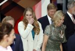 Amsterdam 18 april 2024
Contraprestatie
Koning Felipe en Koningin Letizia bieden het Koninklijk Paar een receptie aan in Museum STRAAT in Amsterdam. Hierbij is ook de Prinses van Oranje aanwezig. Tijdens de receptie openen de Koninklijke Paren een expositie van tien Spaanse en Nederlandse muurschilders. De tentoonstelling is tot en met 2 juni te bezoeken. Na de receptie neemt het Koninklijk Paar afscheid van de Spaanse Koning en Koningin. Aanwezig Koning Felipe Koningin Letizia Koning Willem Alexnader Koningin Maxima Prinses Amalia Prinses Margriet en Mr Pieter v Vollenhoven.