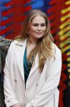 Amsterdam 18 april 2024
Contraprestatie
Koning Felipe en Koningin Letizia bieden het Koninklijk Paar een receptie aan in Museum STRAAT in Amsterdam. Hierbij is ook de Prinses van Oranje aanwezig. Tijdens de receptie openen de Koninklijke Paren een expositie van tien Spaanse en Nederlandse muurschilders. De tentoonstelling is tot en met 2 juni te bezoeken. Na de receptie neemt het Koninklijk Paar afscheid van de Spaanse Koning en Koningin. Aanwezig Koning Felipe Koningin Letizia Koning Willem Alexnader Koningin Maxima Prinses Amalia Prinses Margriet en Mr Pieter v Vollenhoven.