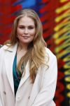 Amsterdam 18 april 2024
Contraprestatie
Koning Felipe en Koningin Letizia bieden het Koninklijk Paar een receptie aan in Museum STRAAT in Amsterdam. Hierbij is ook de Prinses van Oranje aanwezig. Tijdens de receptie openen de Koninklijke Paren een expositie van tien Spaanse en Nederlandse muurschilders. De tentoonstelling is tot en met 2 juni te bezoeken. Na de receptie neemt het Koninklijk Paar afscheid van de Spaanse Koning en Koningin. Aanwezig Koning Felipe Koningin Letizia Koning Willem Alexnader Koningin Maxima Prinses Amalia Prinses Margriet en Mr Pieter v Vollenhoven.