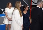 Amsterdam 18 april 2024
Contraprestatie
Koning Felipe en Koningin Letizia bieden het Koninklijk Paar een receptie aan in Museum STRAAT in Amsterdam. Hierbij is ook de Prinses van Oranje aanwezig. Tijdens de receptie openen de Koninklijke Paren een expositie van tien Spaanse en Nederlandse muurschilders. De tentoonstelling is tot en met 2 juni te bezoeken. Na de receptie neemt het Koninklijk Paar afscheid van de Spaanse Koning en Koningin. Aanwezig Koning Felipe Koningin Letizia Koning Willem Alexnader Koningin Maxima Prinses Amalia Prinses Margriet en Mr Pieter v Vollenhoven.