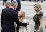 Amsterdam 18 april 2024
Contraprestatie
Koning Felipe en Koningin Letizia bieden het Koninklijk Paar een receptie aan in Museum STRAAT in Amsterdam. Hierbij is ook de Prinses van Oranje aanwezig. Tijdens de receptie openen de Koninklijke Paren een expositie van tien Spaanse en Nederlandse muurschilders. De tentoonstelling is tot en met 2 juni te bezoeken. Na de receptie neemt het Koninklijk Paar afscheid van de Spaanse Koning en Koningin. Aanwezig Koning Felipe Koningin Letizia Koning Willem Alexnader Koningin Maxima Prinses Amalia Prinses Margriet en Mr Pieter v Vollenhoven.