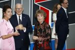 Amsterdam 18 april 2024
Contraprestatie
Koning Felipe en Koningin Letizia bieden het Koninklijk Paar een receptie aan in Museum STRAAT in Amsterdam. Hierbij is ook de Prinses van Oranje aanwezig. Tijdens de receptie openen de Koninklijke Paren een expositie van tien Spaanse en Nederlandse muurschilders. De tentoonstelling is tot en met 2 juni te bezoeken. Na de receptie neemt het Koninklijk Paar afscheid van de Spaanse Koning en Koningin. Aanwezig Koning Felipe Koningin Letizia Koning Willem Alexnader Koningin Maxima Prinses Amalia Prinses Margriet en Mr Pieter v Vollenhoven.