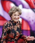 Amsterdam 18 april 2024
Contraprestatie
Koning Felipe en Koningin Letizia bieden het Koninklijk Paar een receptie aan in Museum STRAAT in Amsterdam. Hierbij is ook de Prinses van Oranje aanwezig. Tijdens de receptie openen de Koninklijke Paren een expositie van tien Spaanse en Nederlandse muurschilders. De tentoonstelling is tot en met 2 juni te bezoeken. Na de receptie neemt het Koninklijk Paar afscheid van de Spaanse Koning en Koningin. Aanwezig Koning Felipe Koningin Letizia Koning Willem Alexnader Koningin Maxima Prinses Amalia Prinses Margriet en Mr Pieter v Vollenhoven.