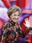 Amsterdam 18 april 2024
Contraprestatie
Koning Felipe en Koningin Letizia bieden het Koninklijk Paar een receptie aan in Museum STRAAT in Amsterdam. Hierbij is ook de Prinses van Oranje aanwezig. Tijdens de receptie openen de Koninklijke Paren een expositie van tien Spaanse en Nederlandse muurschilders. De tentoonstelling is tot en met 2 juni te bezoeken. Na de receptie neemt het Koninklijk Paar afscheid van de Spaanse Koning en Koningin. Aanwezig Koning Felipe Koningin Letizia Koning Willem Alexnader Koningin Maxima Prinses Amalia Prinses Margriet en Mr Pieter v Vollenhoven.