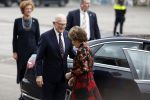 Amsterdam 18 april 2024
Contraprestatie
Koning Felipe en Koningin Letizia bieden het Koninklijk Paar een receptie aan in Museum STRAAT in Amsterdam. Hierbij is ook de Prinses van Oranje aanwezig. Tijdens de receptie openen de Koninklijke Paren een expositie van tien Spaanse en Nederlandse muurschilders. De tentoonstelling is tot en met 2 juni te bezoeken. Na de receptie neemt het Koninklijk Paar afscheid van de Spaanse Koning en Koningin. Aanwezig Koning Felipe Koningin Letizia Koning Willem Alexnader Koningin Maxima Prinses Amalia Prinses Margriet en Mr Pieter v Vollenhoven.
