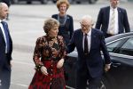 Amsterdam 18 april 2024
Contraprestatie
Koning Felipe en Koningin Letizia bieden het Koninklijk Paar een receptie aan in Museum STRAAT in Amsterdam. Hierbij is ook de Prinses van Oranje aanwezig. Tijdens de receptie openen de Koninklijke Paren een expositie van tien Spaanse en Nederlandse muurschilders. De tentoonstelling is tot en met 2 juni te bezoeken. Na de receptie neemt het Koninklijk Paar afscheid van de Spaanse Koning en Koningin. Aanwezig Koning Felipe Koningin Letizia Koning Willem Alexnader Koningin Maxima Prinses Amalia Prinses Margriet en Mr Pieter v Vollenhoven.