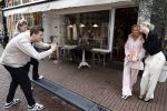 Amsterdam 16 april 2024
Boekpresentatie Kimberley Klaver. Haar 2e boek heet Zuid moeders hebben geen geheimen. Rob Kemps Esther Vedder en Stephanie Klaver