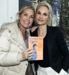Amsterdam 16 april 2024
Boekpresentatie Kimberley Klaver. Haar 2e boek heet Zuid moeders hebben geen geheimen. tanja Jess