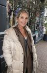 Amsterdam 16 april 2024
Boekpresentatie Kimberley Klaver. Haar 2e boek heet Zuid moeders hebben geen geheimen. tanja Jess