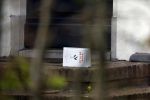 Zuiderwoude 12 en 13 april 2024
Het huis van Thijs Romer . Iemand heeft een boek voor zijn deur gezet .