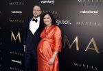 Amsterdam 15 april 2024
Premiere serie Maxima van Videoland in Tuschinski. Aanwezig oa Delfina Chaves en Martijn Lakemeier . Tirza v d Graaf zwanger met partner